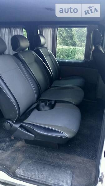 Вантажопасажирський фургон Renault Trafic 2005 в Хмельницькому