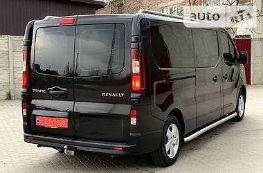 Мінівен Renault Trafic 2016 в 