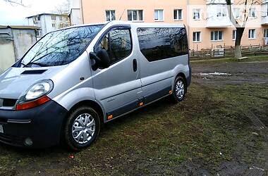 Минивэн Renault Trafic 2003 в 