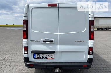 Вантажопасажирський фургон Renault Trafic 2014 в 