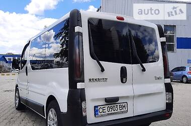 Грузопассажирский фургон Renault Trafic 2004 в Черновцах