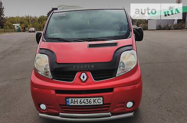 Минивэн Renault Trafic 2010 в Курахово