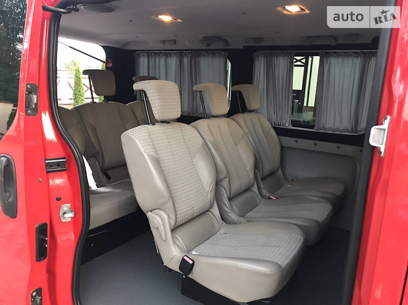 Вантажопасажирський фургон Renault Trafic 2007 в Чернівцях фото 38 Вантажопасажирський фургон Renault Trafic 2007 в Чернівцях