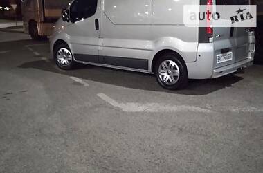 Грузопассажирский фургон Renault Trafic 2010 в Луцке