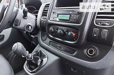 Грузопассажирский фургон Renault Trafic 2017 в Ровно