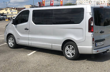 Минивэн Renault Trafic 2016 в 