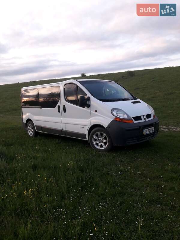 Мінівен Renault Trafic 2006 в Тлумачі