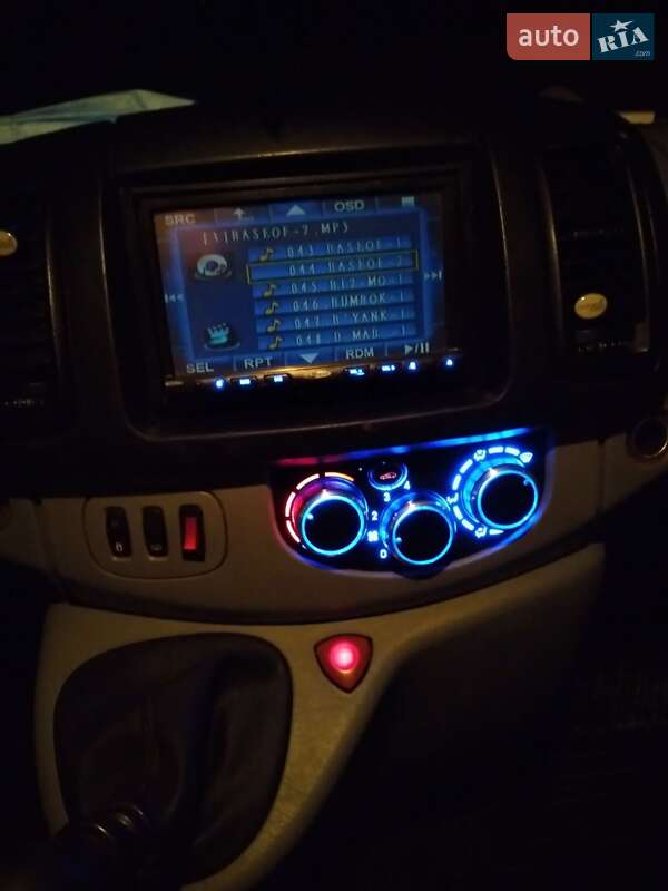 Мінівен Renault Trafic 2006 в Тлумачі