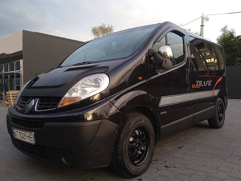 Минивэн Renault Trafic 2007 в Ивано-Франковске