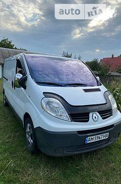 Вантажний фургон Renault Trafic 2008 в Житомирі