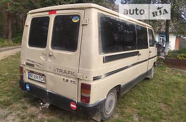 Минивэн Renault Trafic 1987 в Владимирце