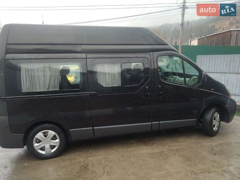 Минивэн Renault Trafic 2006 в Межгорье