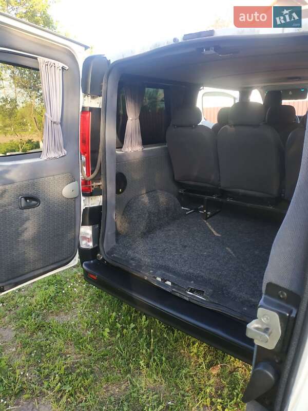 Мінівен Renault Trafic 2007 в Коломиї