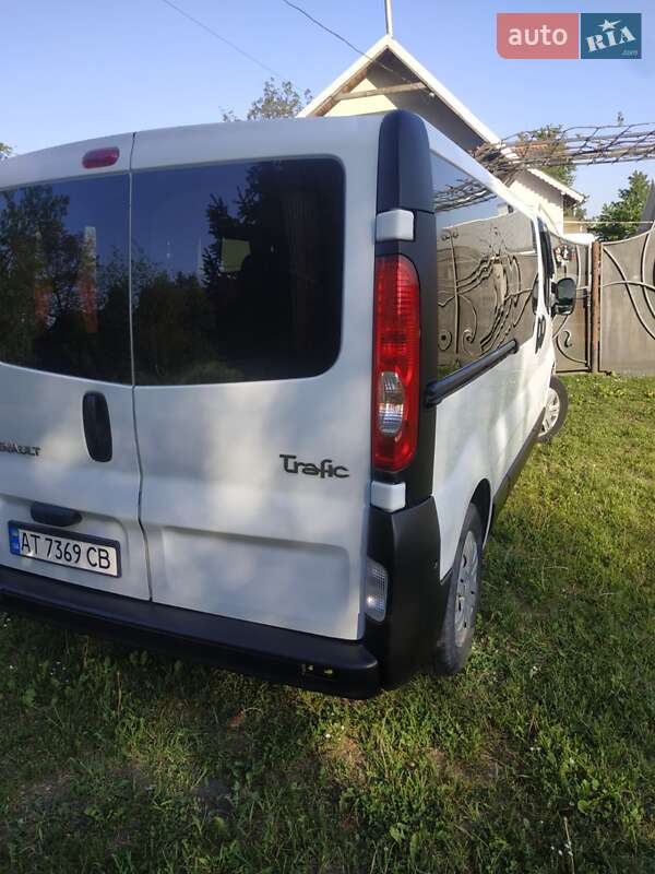 Мінівен Renault Trafic 2007 в Коломиї