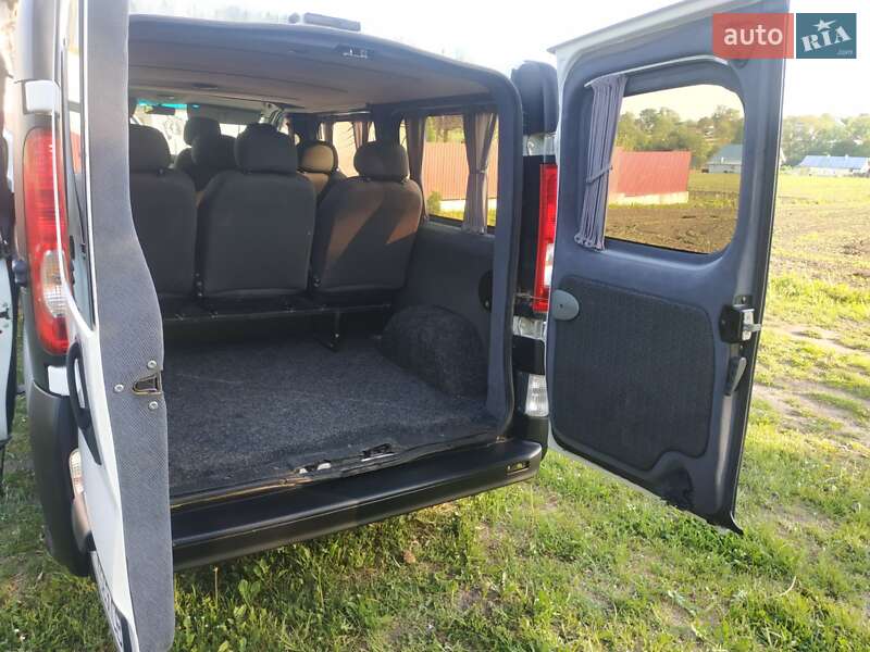 Мінівен Renault Trafic 2007 в Коломиї