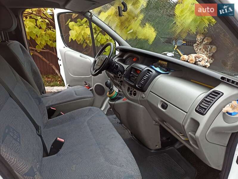 Мінівен Renault Trafic 2005 в Києві