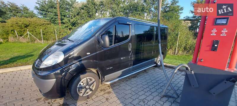 Мінівен Renault Trafic 2007 в Ужгороді