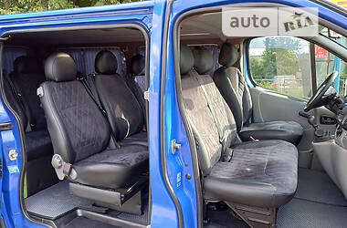 Минивэн Renault Trafic 2006 в Староконстантинове