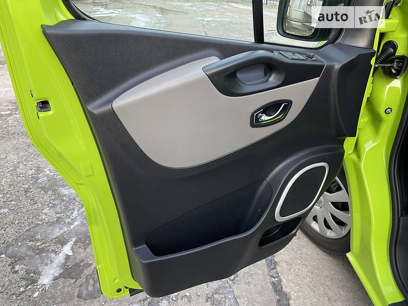 Мінівен Renault Trafic 2018 в Києві