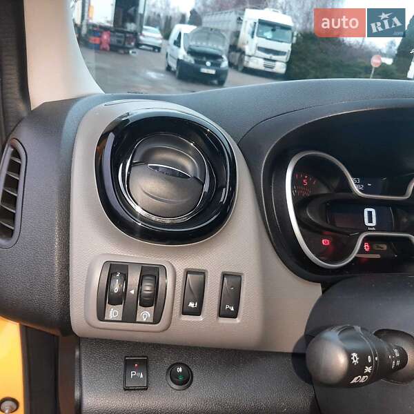 Грузовой фургон Renault Trafic 2017 в Днепре