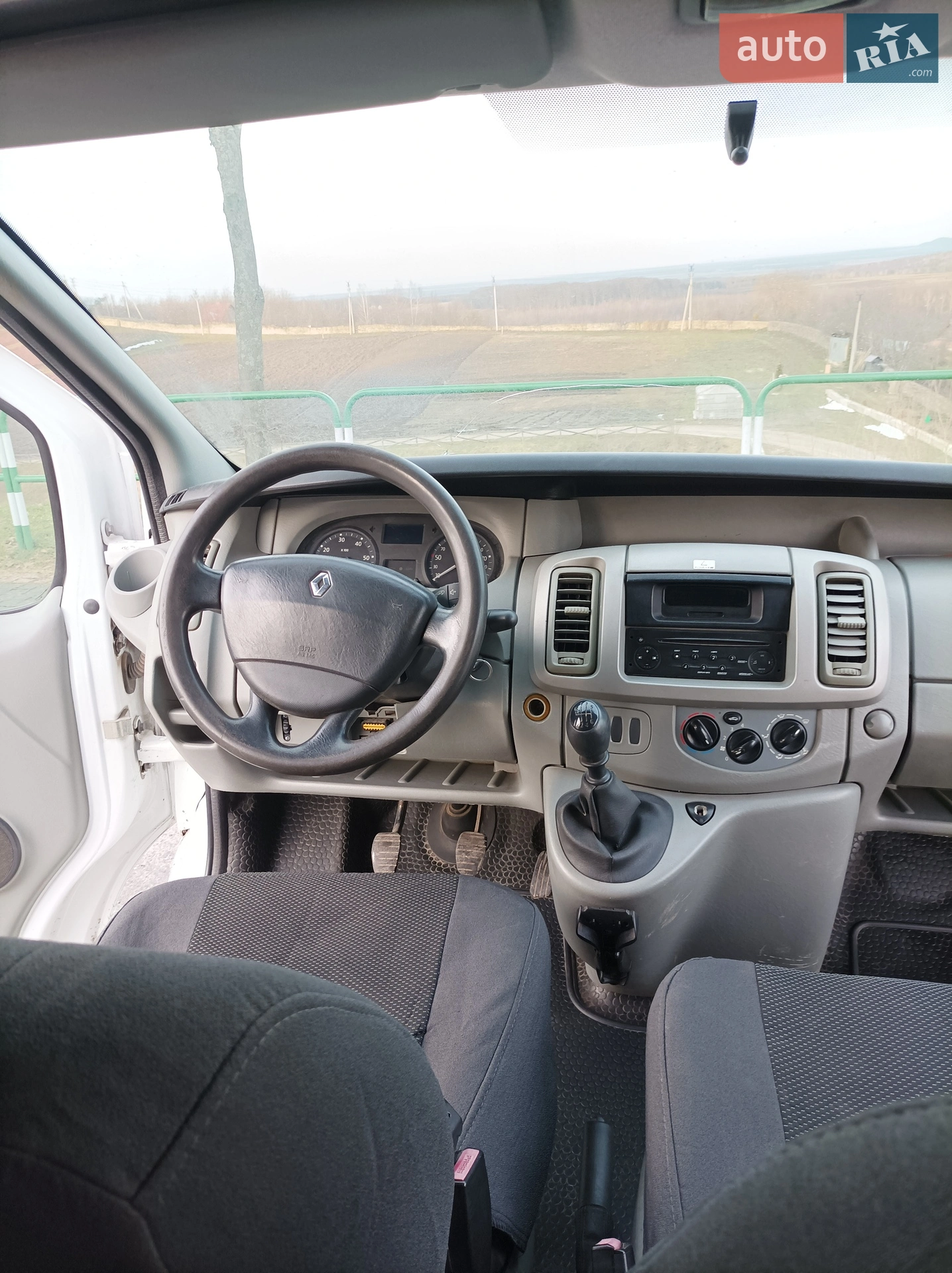 2010 Renault Trafic - мініатюра 11