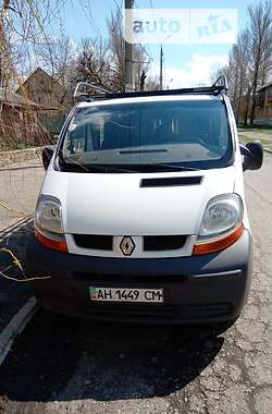 Минивэн Renault Trafic 2003 в Славянске