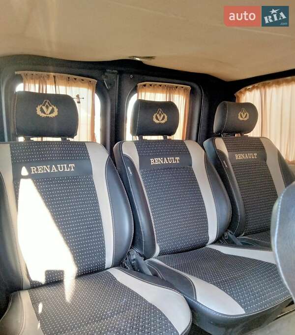 Мікроавтобус Renault Trafic 2007 в Березівці