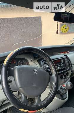 Минивэн Renault Trafic 2007 в 