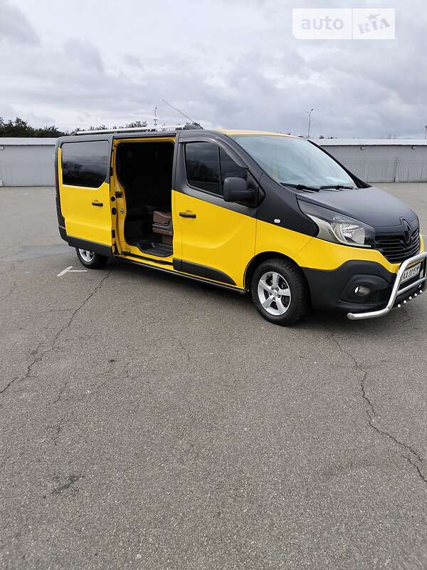 Мінівен Renault Trafic 2017 в Києві