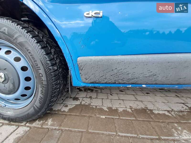 Минивэн Renault Trafic 2002 в Турийске