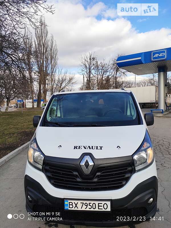 Мінівен Renault Trafic 2015 в Хмельницькому