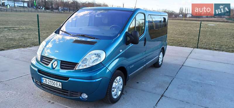 Мінівен Renault Trafic 2010 в Чернігові