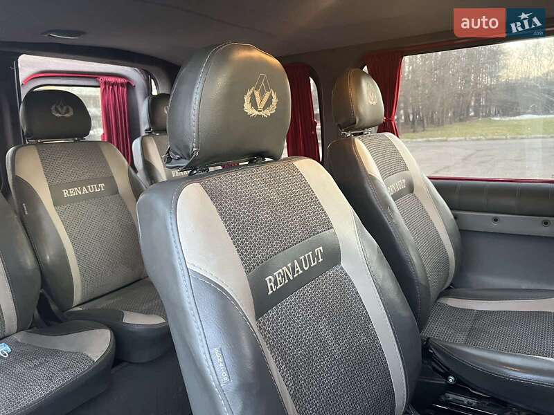 Минивэн Renault Trafic 2006 в Ивано-Франковске