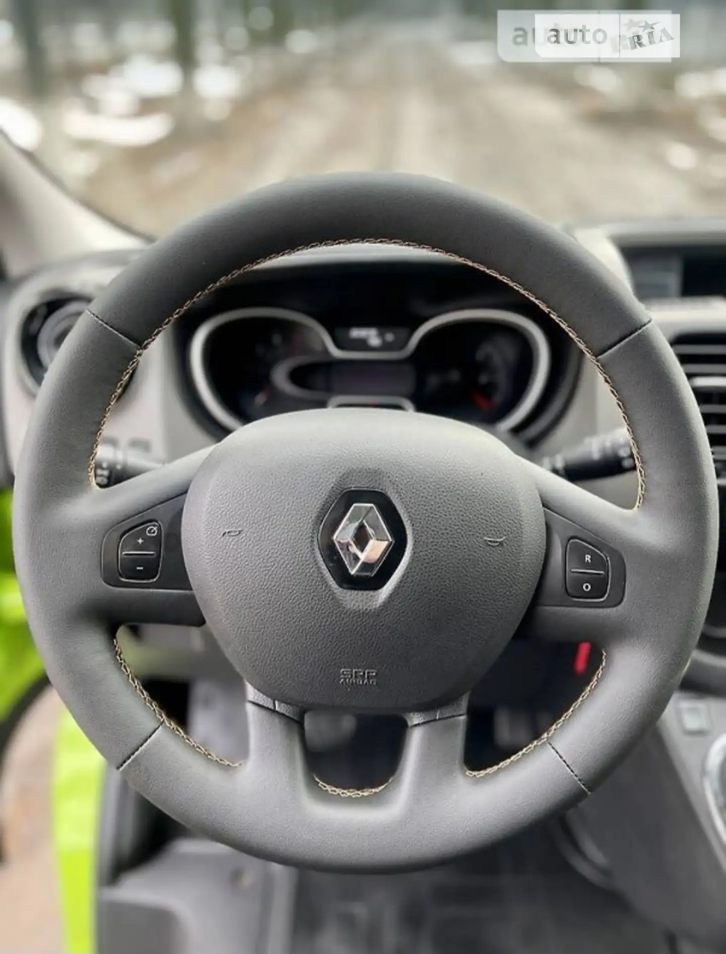 2017 Renault Trafic - мініатюра 13