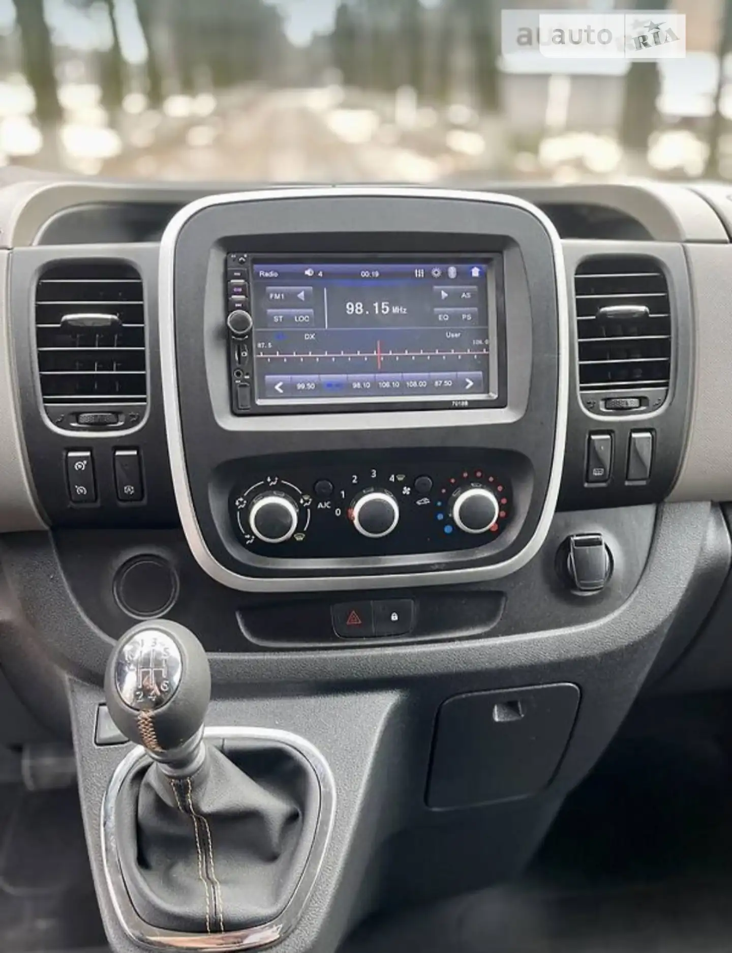 2017 Renault Trafic - мініатюра 15