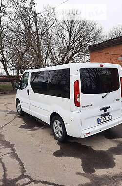 Минивэн Renault Trafic 2011 в 