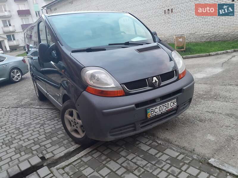 Мінівен Renault Trafic 2006 в Самборі