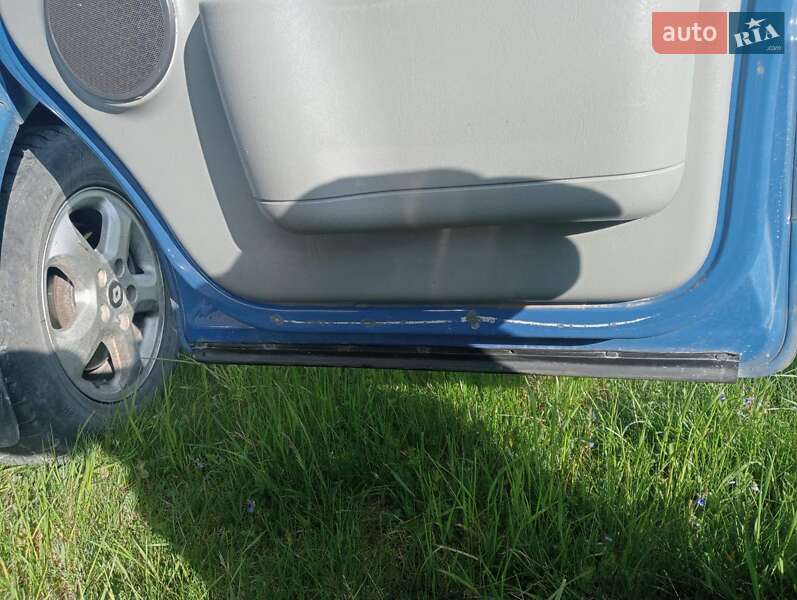 Мінівен Renault Trafic 2005 в Старому Самборі