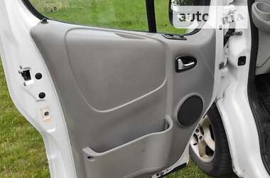 Минивэн Renault Trafic 2002 в 