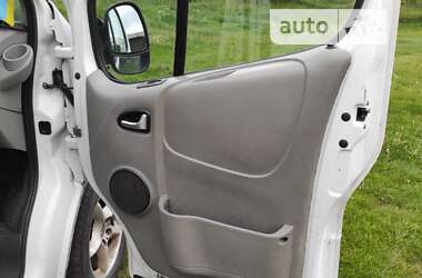 Минивэн Renault Trafic 2002 в 