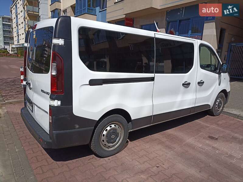 Мінівен Renault Trafic 2015 в Львові фото 8 Мінівен Renault Trafic 2015 в Львові