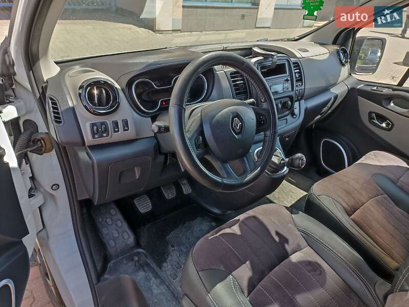 Мінівен Renault Trafic 2015 в Львові фото 10 Мінівен Renault Trafic 2015 в Львові