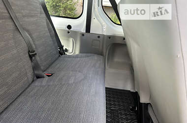 Минивэн Renault Trafic 2013 в 