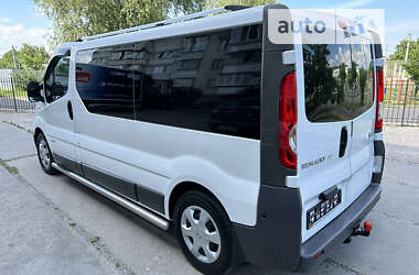 Минивэн Renault Trafic 2013 в 