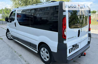 Минивэн Renault Trafic 2013 в 