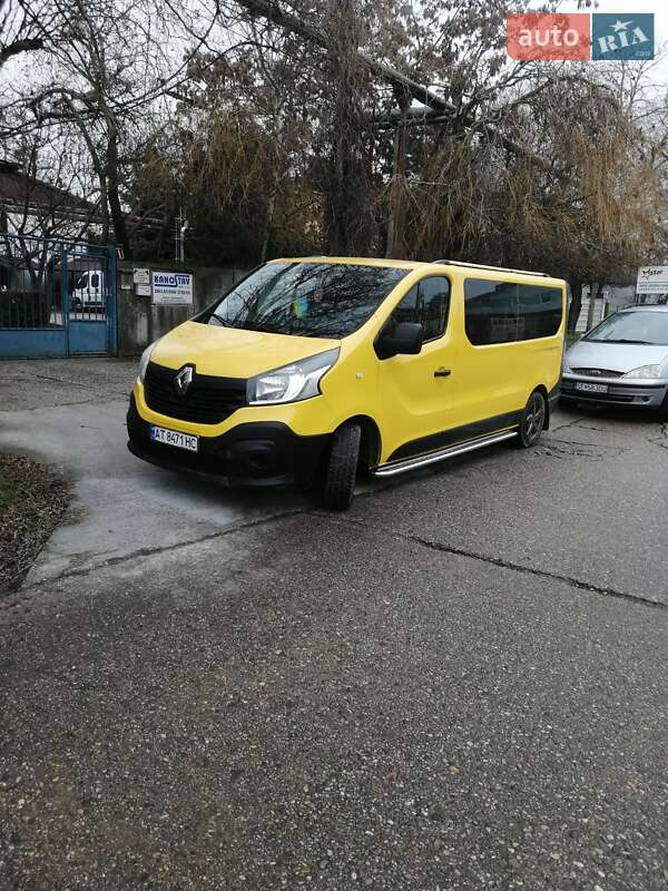 Минивэн Renault Trafic 2017 в Ивано-Франковске