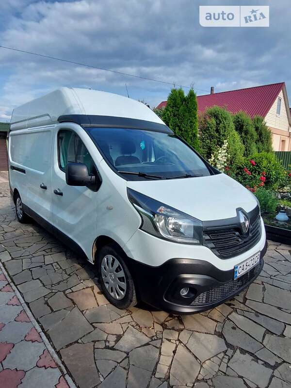 Вантажний фургон Renault Trafic 2016 в 