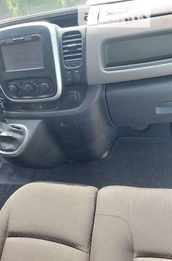 Вантажний фургон Renault Trafic 2016 в 
