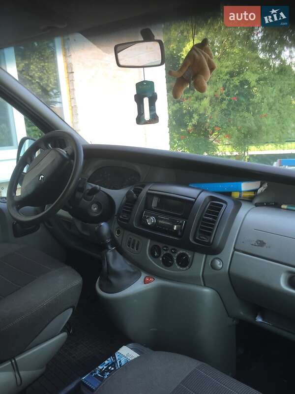 Мінівен Renault Trafic 2005 в Києві фото 2 Мінівен Renault Trafic 2005 в Києві