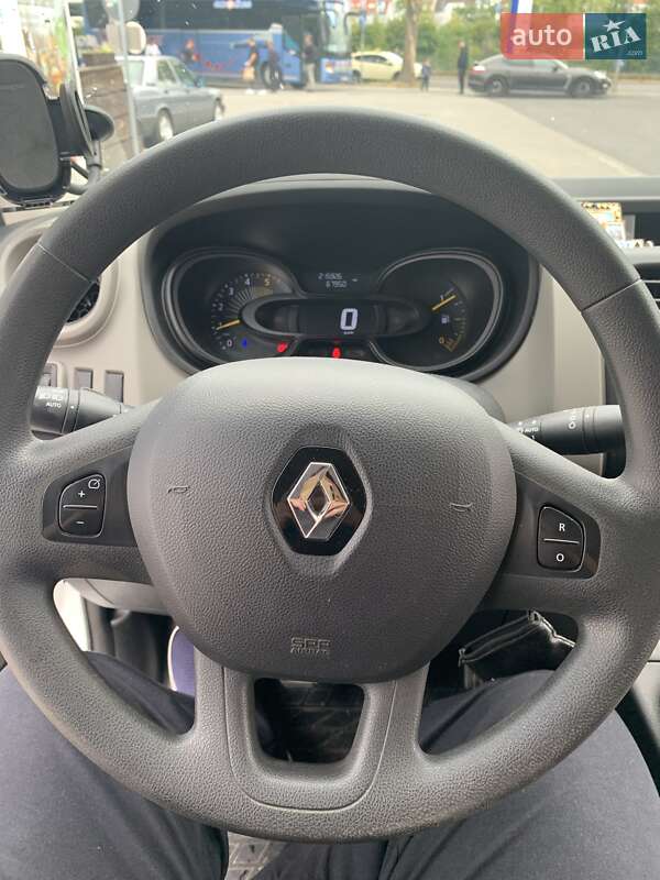 Минивэн Renault Trafic 2015 в Черновцах